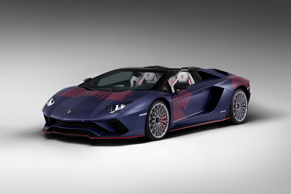 Two Special Lamborghini’s Aventador S Roadster For Koreans